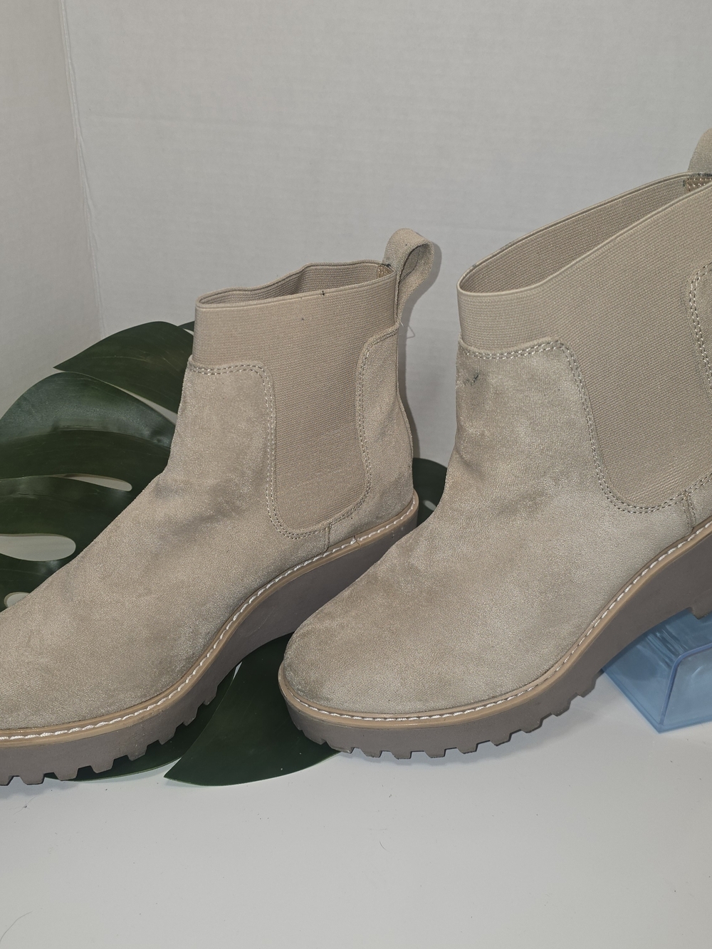 Women's Beige Suede Chelsea Lug Boots